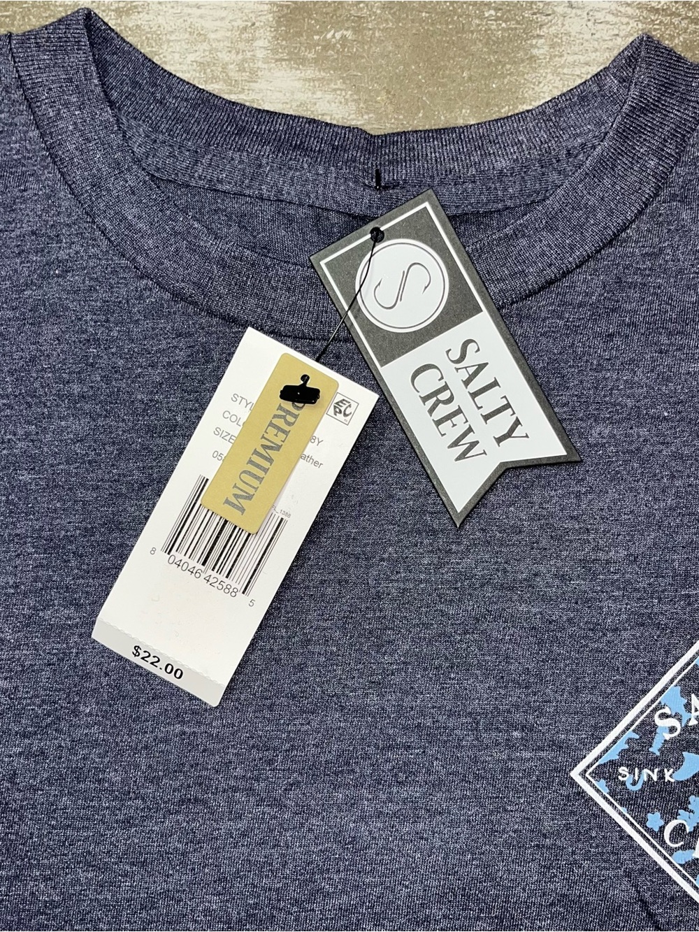 Salty Crew Grey Blue Fishing Sink Swim Short Sleeve Tee Shirt Boys NWT XL - Picture 3 of 5